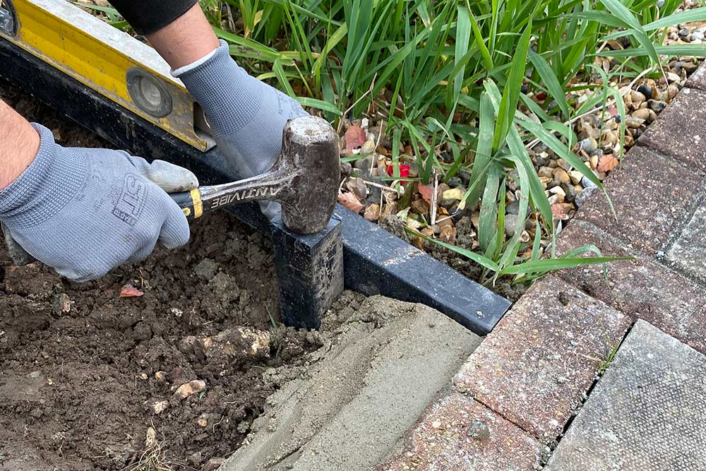 Naw lawn staff edging garden